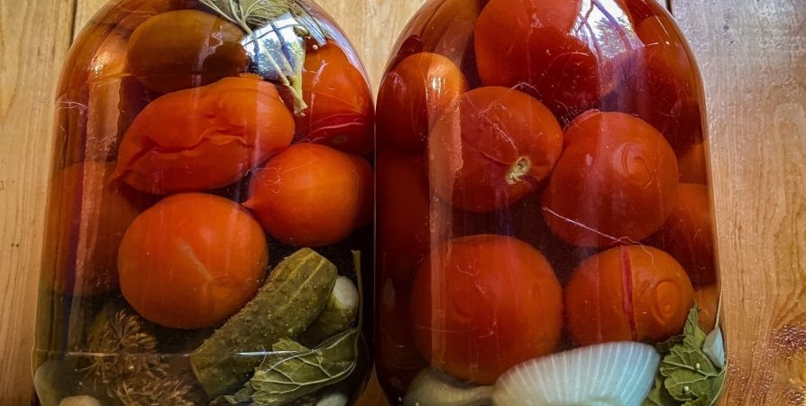 Секретный ингредиент для идеальной маринованной закуски из помидоров Секретный ингредиент для идеальной маринованной закуски из помидоров