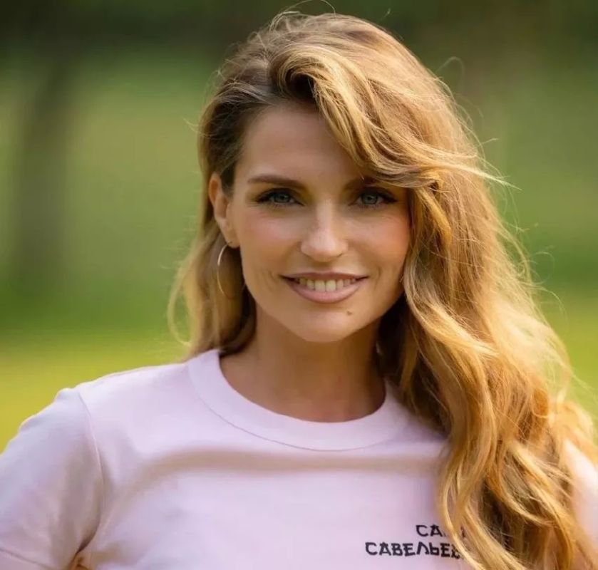 Саша Савельева оберегает личное пространство сына Саша Савельева оберегает личное пространство сына