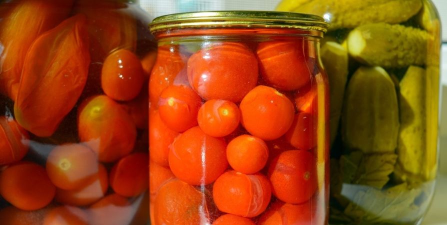Как приготовить ароматные помидоры в банках: бабушкин рецепт Как приготовить ароматные помидоры в банках: бабушкин рецепт