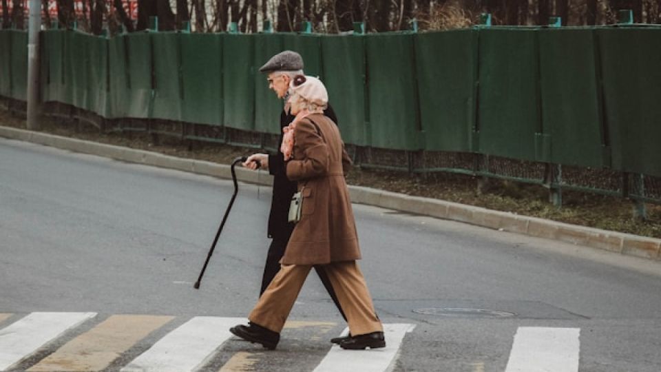 Почему западные пенсионеры выглядят моложе: секреты активного долголетия Почему западные пенсионеры выглядят моложе: секреты активного долголетия