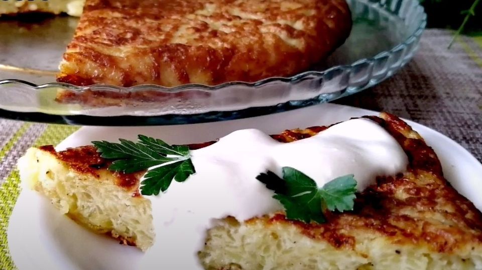 Картофельный пирог на сковороде: вкусно и просто Картофельный пирог на сковороде: вкусно и просто