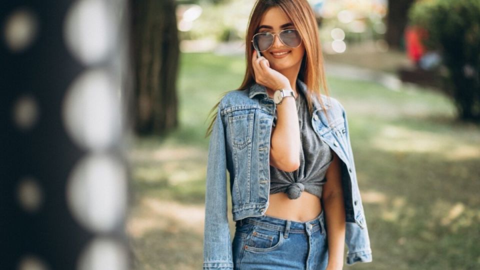 Джинсы, которые будут в тренде в 2025 году: классика и новые веяния Джинсы, которые будут в тренде в 2025 году: классика и новые веяния