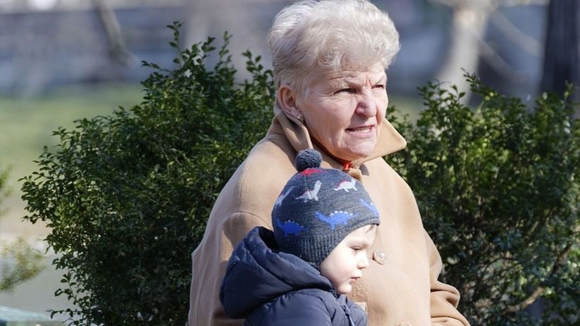Бабушки в современном мире: как найти баланс между заботой о семье и личными интересами Бабушки в современном мире: как найти баланс между заботой о семье и личными интересами