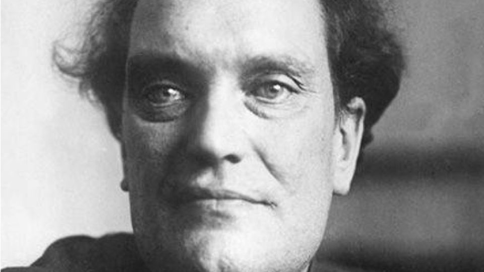 Валериан Куйбышев: революционер и сподвижник Иосифа Сталина Валериан Куйбышев: революционер и сподвижник Иосифа Сталина