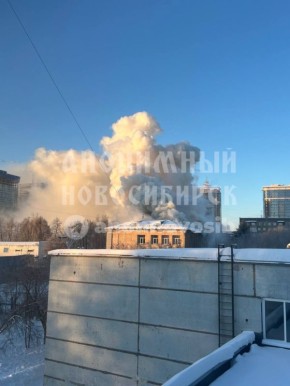 Педагогический колледж горит в Новосибирске