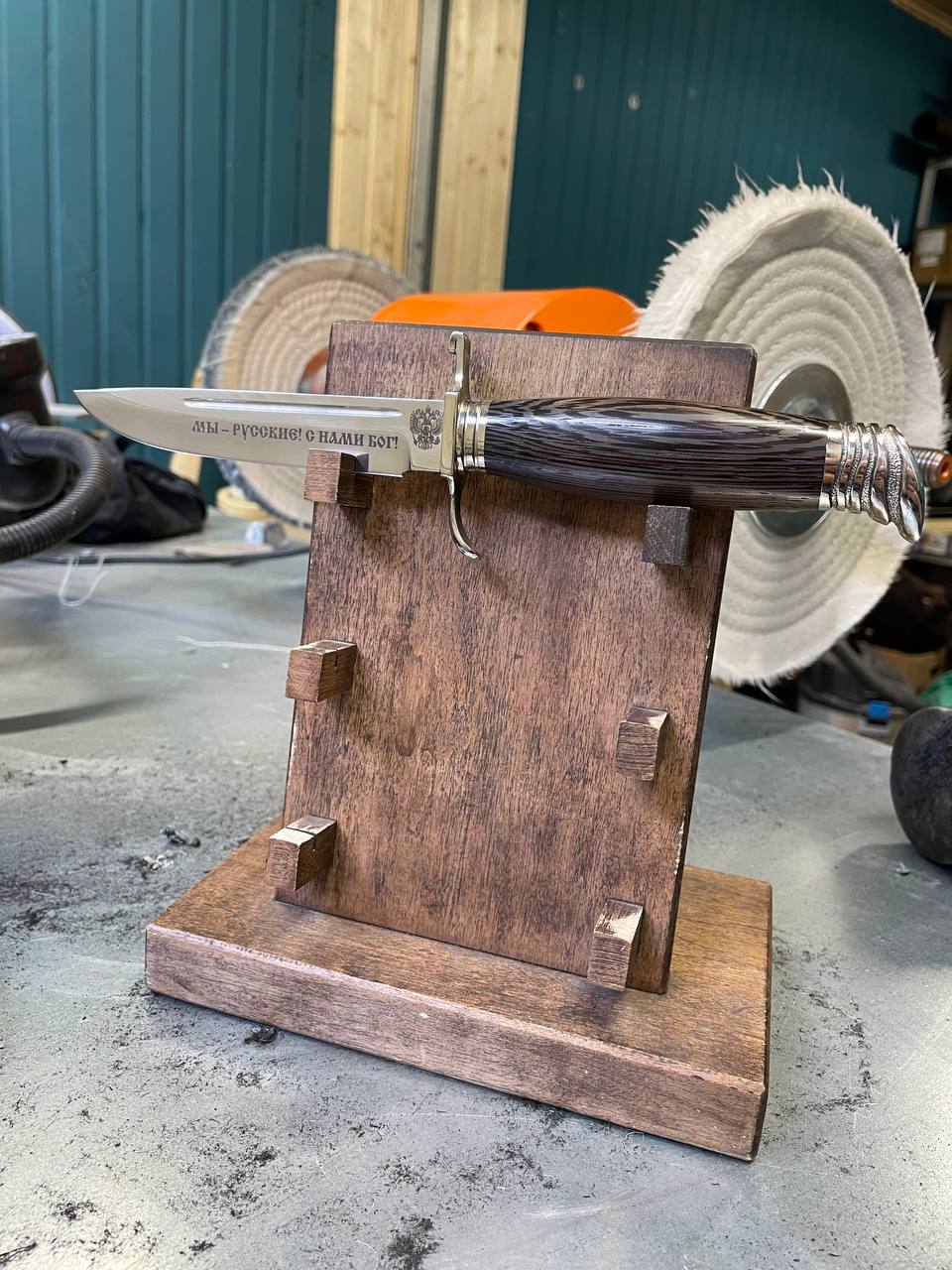 Два майора: Закажите нож — получите искренние эмоции!