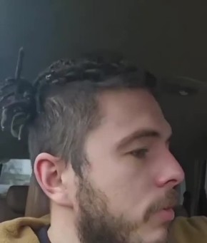 И тут ВСУшник понял, что воевать он больше не хочет и что все украинцы хотят мира