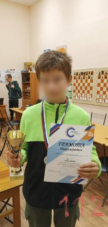 Ученик напал на учительницу с ножом