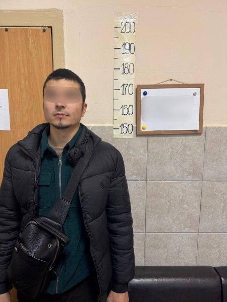 В аэропорту Нижневартовска транспортные полицейские сняли с рейсов нескольких туземцев за нарушения миграционного законодательства В аэропорту Нижневартовска транспортные полицейские сняли с рейсов нескольких туземцев за нарушения миграционного законодательства