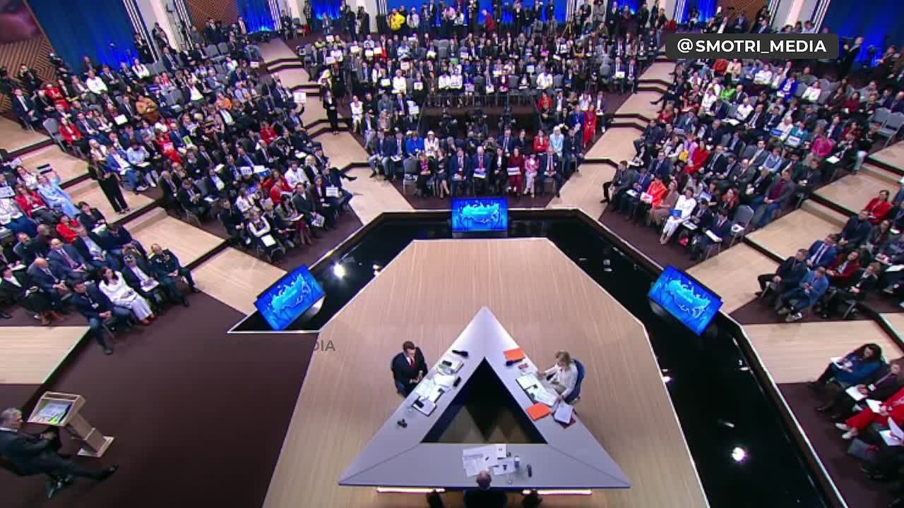 «Мы собираемся нападать на Европу? Ну что это за чушь?»: Путин поставил на место журналиста BBC